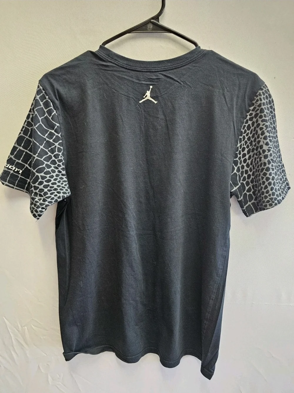 NIKE MICHAEL AIR JORDAN JUMPMAN TEE T SHIRT Mens M Black w/ Reptile Print